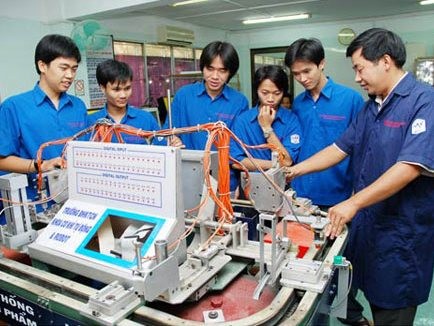 Vietnam aims at high quality human resource training - ảnh 1